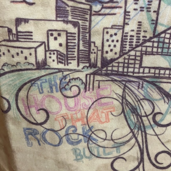 🎸 Official Rock and Roll Hall of Fame and Museum T-Shirt Large (Junior Sizing) - Picture 5 of 8